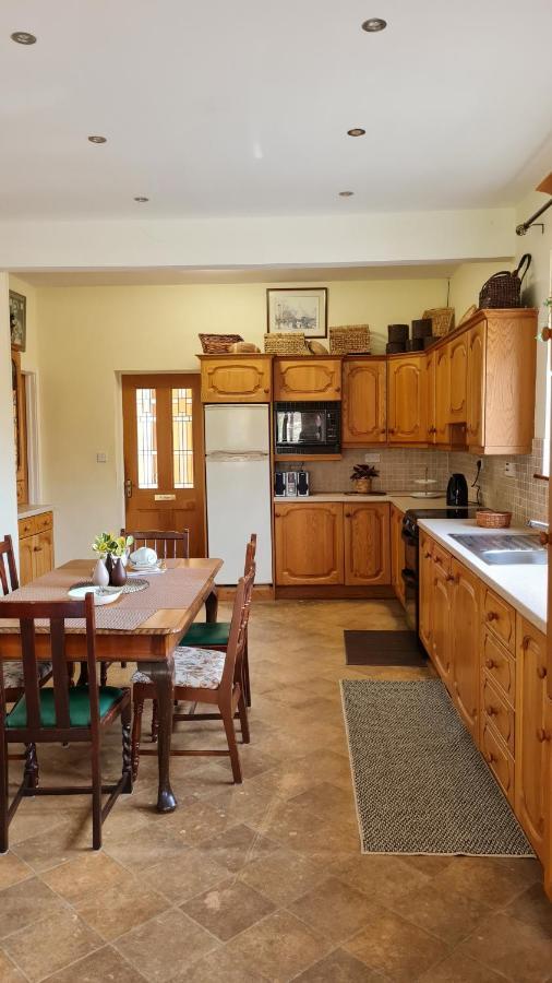 Yellow Heights Country House Tinahely Bagian luar foto