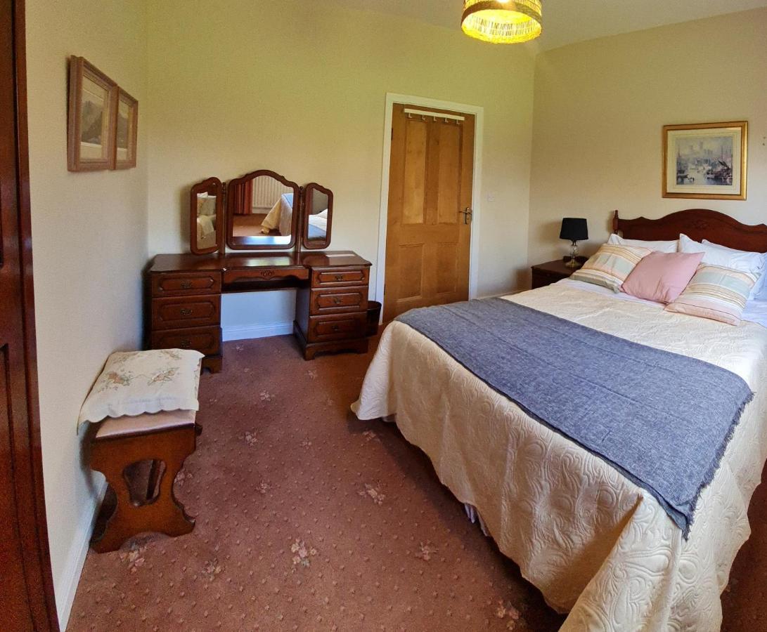 Yellow Heights Country House Tinahely Bagian luar foto